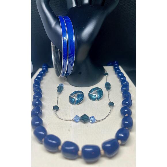 Vintage necklace set, vintage jewelry set, vintage necklace, glass , vintage - Picture 2 of 2